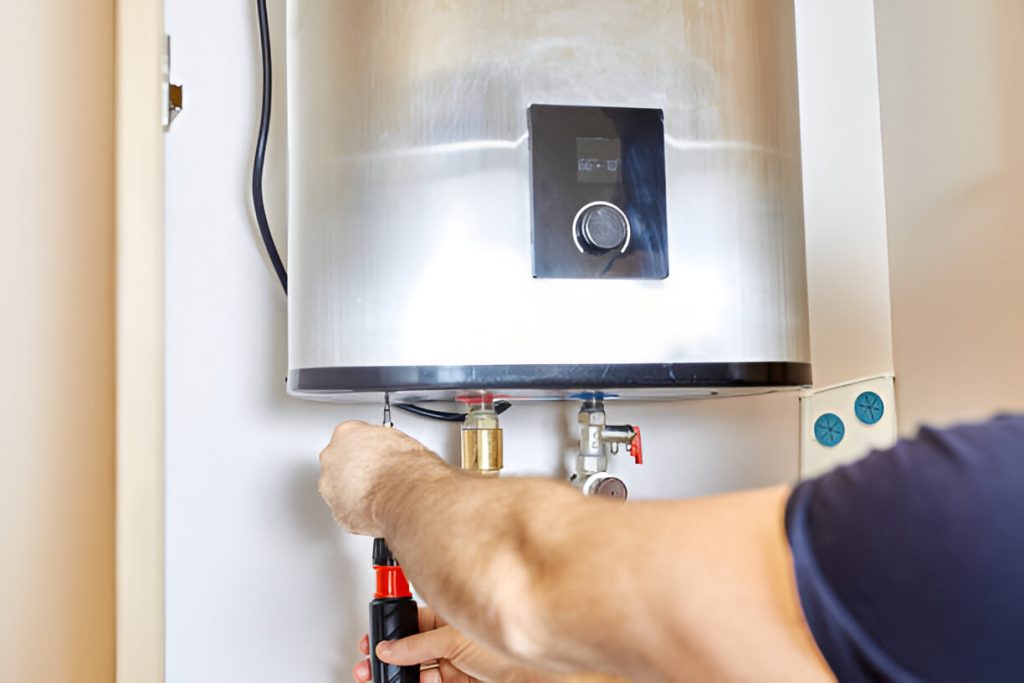 When to Schedule a Water Heater Repair for Your Smithville Home